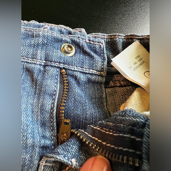 Levi’s Toddler Shorts. Size 3T - Picture 12 of 15